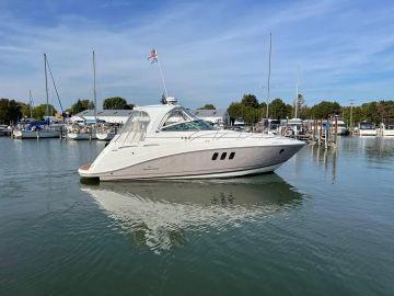 2009 Rinker 360 Express Cruiser