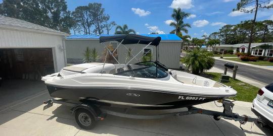 2015 Sea Ray 190 Sport