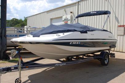 2017 Hurricane SunDeck Sport SS 202 I/O