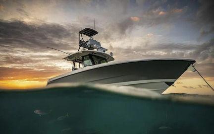 2024 Boston Whaler 360 Outrage