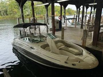 2005 SEA RAY 240 SUNDECK