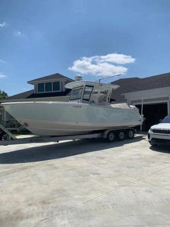 2018 ROBALO R302