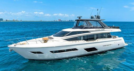 2019 Ferretti Yachts 780