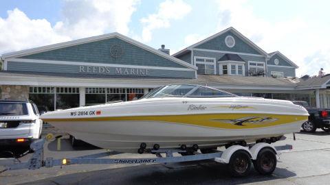 2002 Rinker 212 Captiva Bowrider