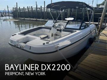 2022 Bayliner DX2200