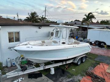 2018 ROBALO R242