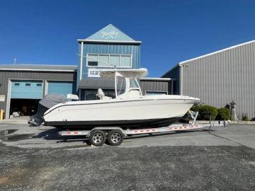 2017 Century Boats 2600 Center Console