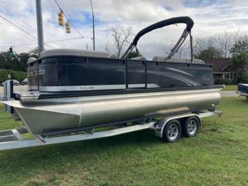 2023 Qwest Pontoons 820 E-Class Lanai L