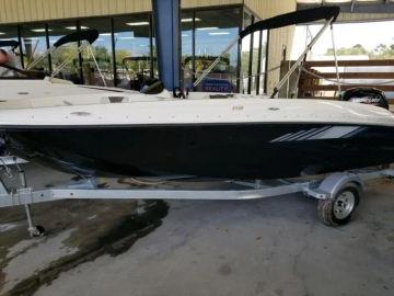 2023 Bayliner Boats E18