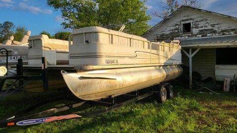 2005 BENTLEY PONTOONS 2005 240 CRUISE