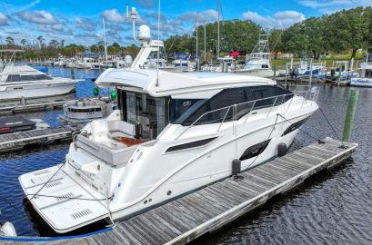 2017 Sea Ray 460 Sundancer