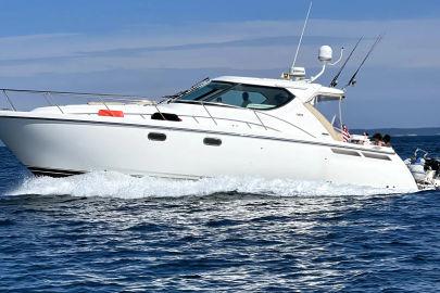 2006 Tiara Yachts 4300 Sovran Express