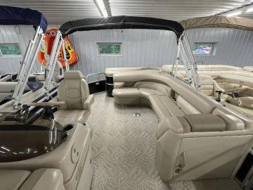 2011 Sylvan Mirage 8520 Cruie