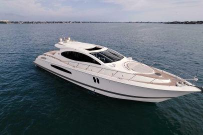 2007 Lazzara Yachts LSX