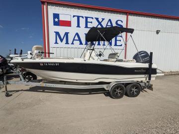 2017 NAUTICSTAR 211 COASTAL