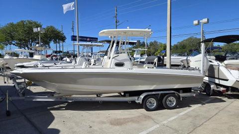 2021 BOSTON WHALER 240 DAUNTLESS