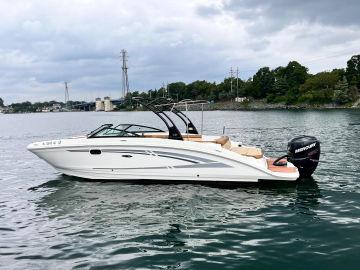 2015 Sea Ray 270 Sundeck Outboard