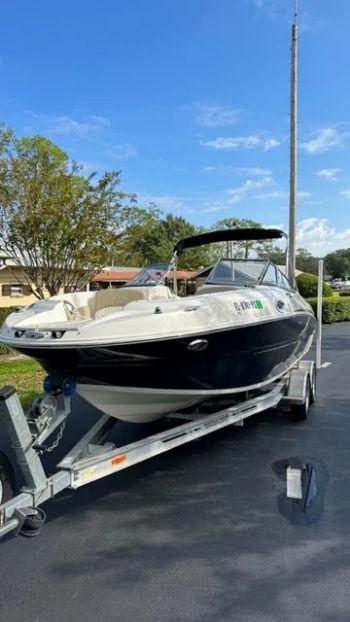 2014 Stingray Boats 235LR