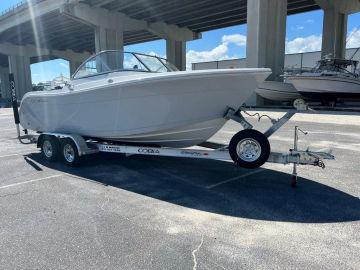 2024 Cobia Boats 220 DC