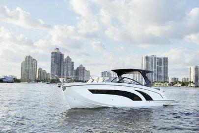 2025 Hanover Yachts 377