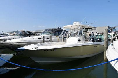 2006 Boston Whaler 320 Outrage