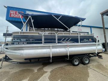 2021 SUNTRACKER PARTY BARGE 22 XP3