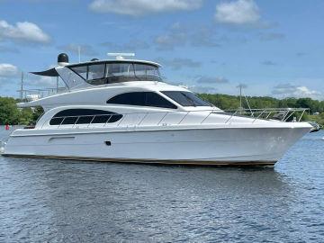 2007 Hatteras 64'