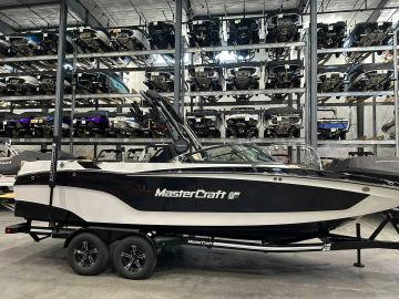 2024 MasterCraft XT24