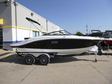 2025 Sea Ray SPX 190