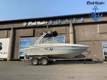 2022 Crownline 220 SS Surf