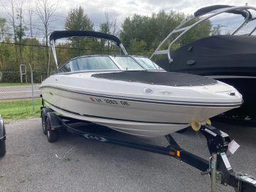 2011 Sea Ray 205 Sport