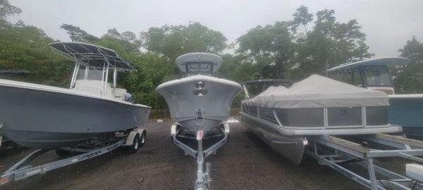 2025 Sea Hunt Ultra 255 SE