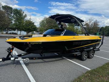 2012 MALIBU WAKESETTER 23 LSV