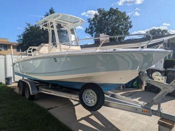 2022 Boston Whaler 220 Dauntless