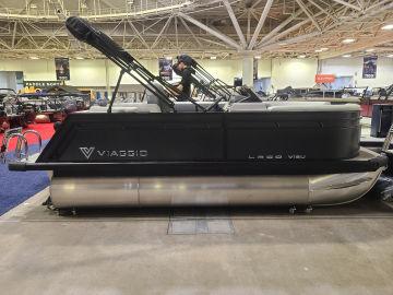 2024 Viaggio Lago V16U With A 40HP Suzuki Motor