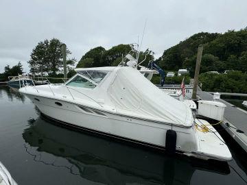 2002 Tiara Yachts 3500 Express