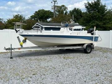 2010 NAUTIC STAR 2110