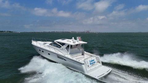 2001 Tiara Yachts 52 Sport Yacht