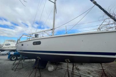 2002 Hunter 410 - Original Owner Boat