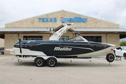 2019 Malibu Boats 25 LSV