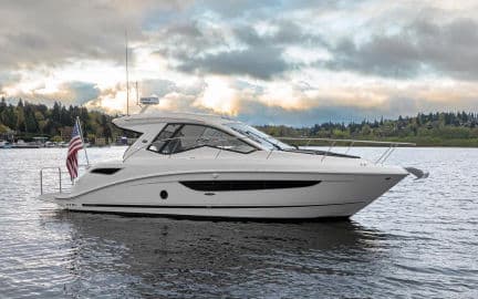 2021 Sea Ray Sundancer 350 Coupe