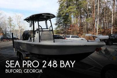 2022 Sea Pro 248 Bay