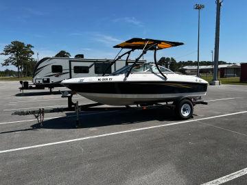 2009 Four Winns 180 HORIZON