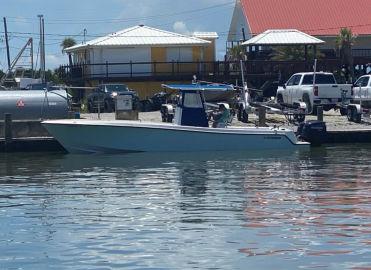 1999 Contender 31 Center Console