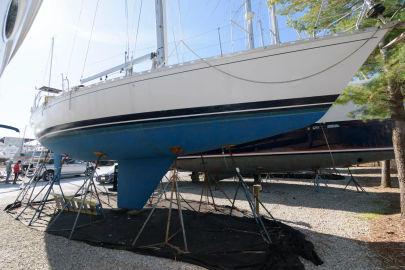 1985 Beneteau 42 First