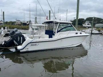 2014 Boston Whaler 315 CONQUEST