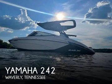 2018 Yamaha 242X E Series