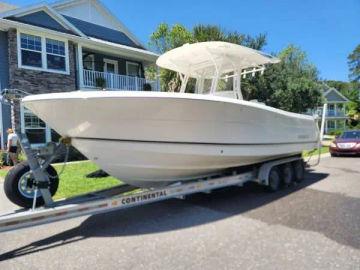 2016 ROBALO R300 Center Console