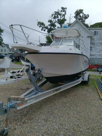 2003 Mako 252