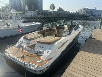 2014 Sea Ray 270 SLX